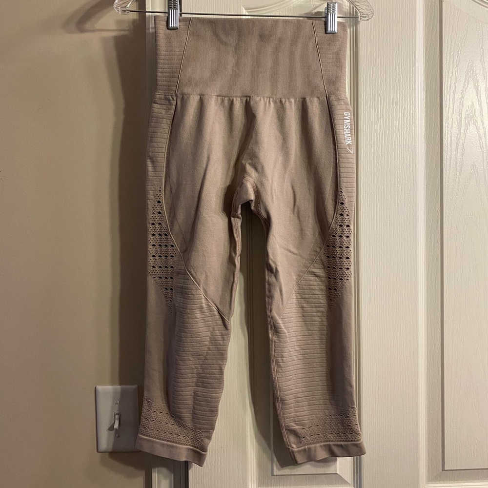 Never worn. GymShark workout pants